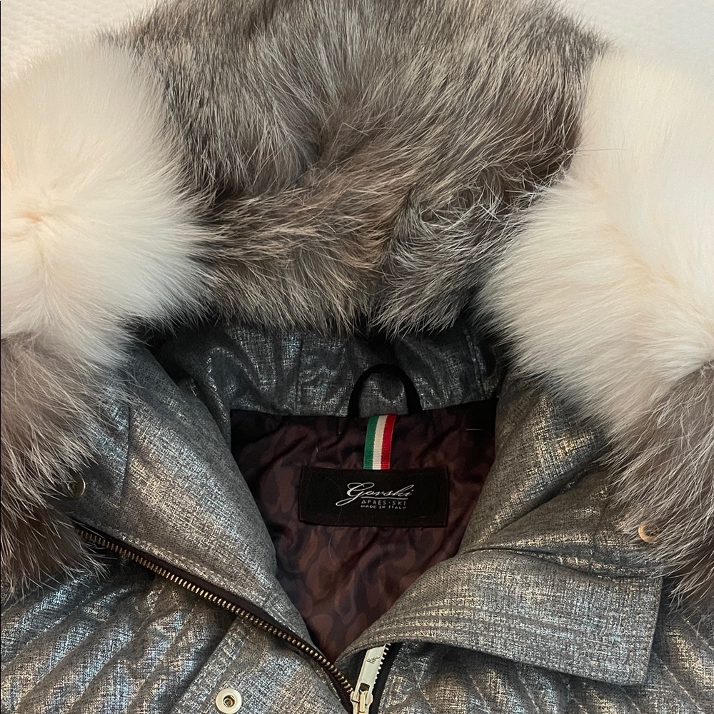 Girdling Silver Fur-Trimmed vest